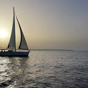 Experiencia Half-day en Velero Privado