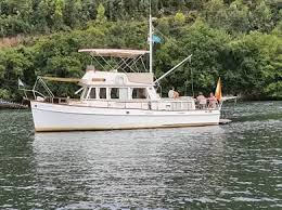 Charter Privado en Barco Clásico de Madera